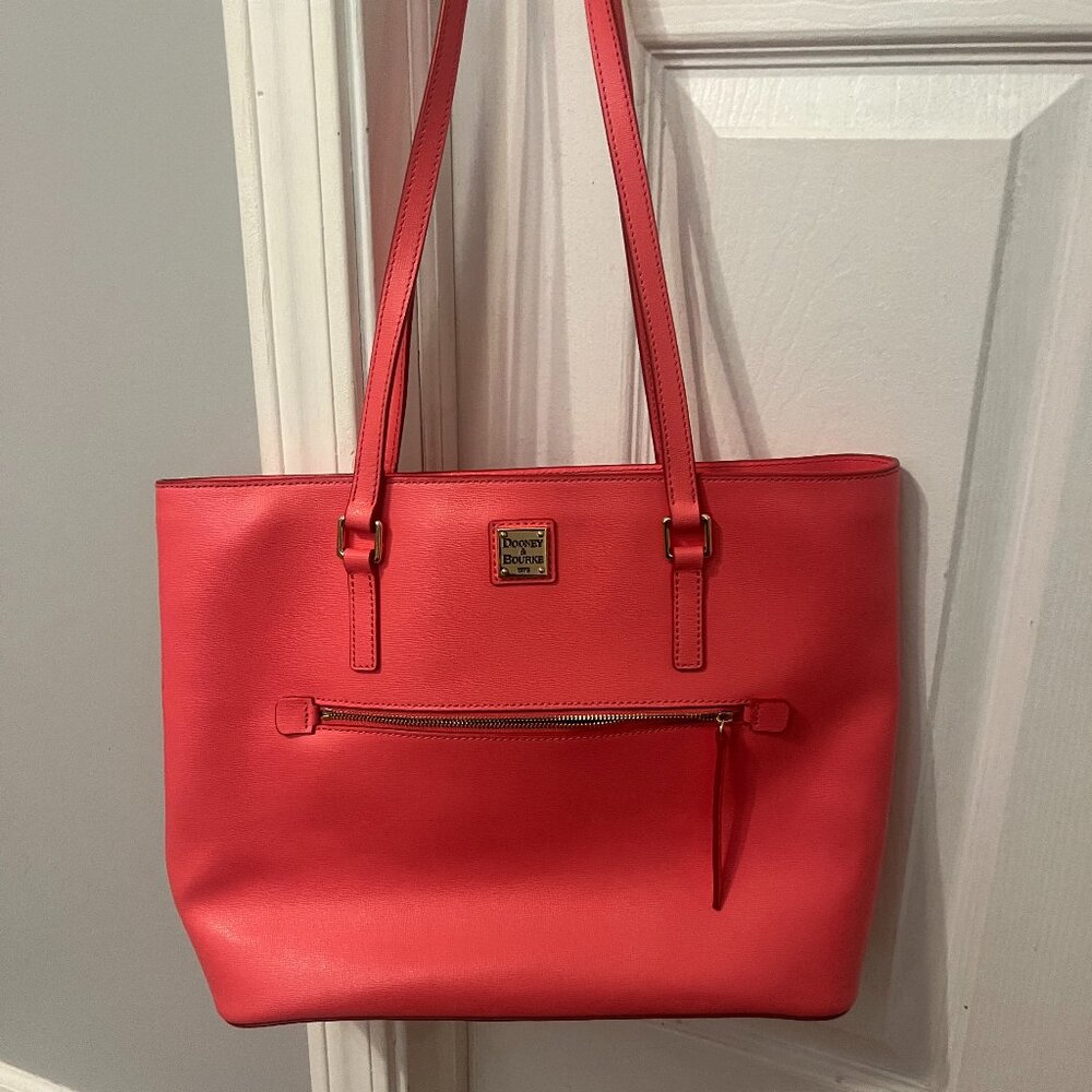 Dooney and Bourke Coral Saffiano Shopper Tote - Excellent Condtion